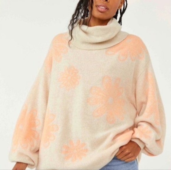 Free People Cashmere Floral Sweater in Cream and Orange Small Pull In Shoulder - Picture 3 of 3
